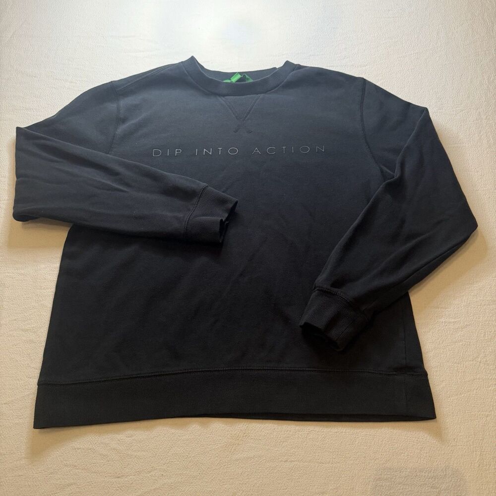 DIP Into Action Women’s Black Crewneck Sweatshirt Size Large Long Sleeve